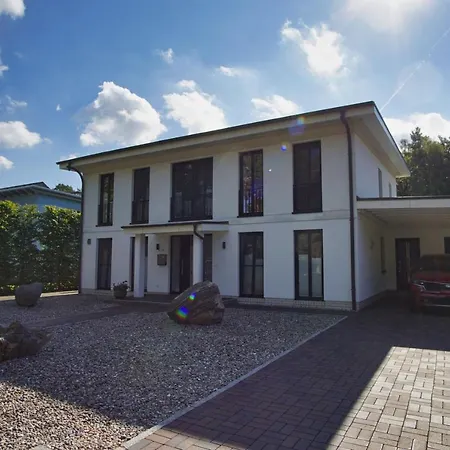 Direkt Am Waldrand Mit Balkon Und In Strandnaehe - Cosmo * Glowe