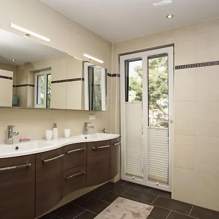 Διαμέρισμα Direkt Am Waldrand Mit Balkon Und In Strandnaehe - Cosmo *