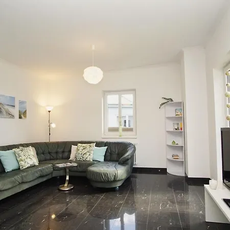 Διαμέρισμα Direkt Am Waldrand Mit Balkon Und In Strandnaehe - Cosmo *