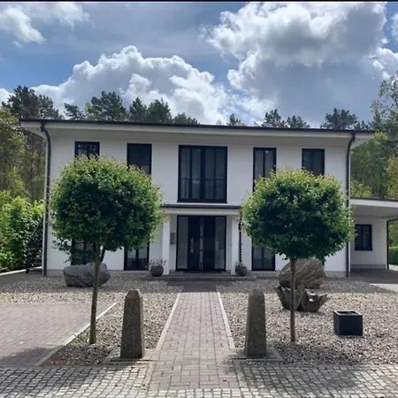 Direkt Am Waldrand Mit Balkon Und In Strandnaehe - Cosmo Glowe