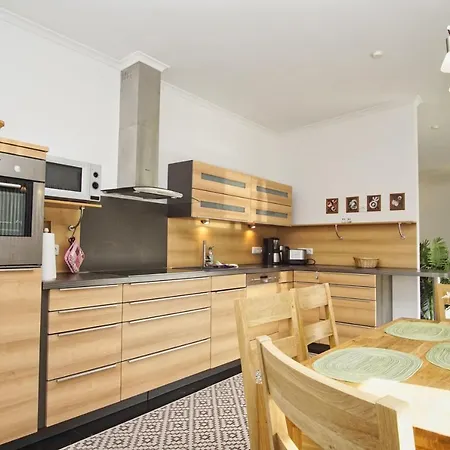 Διαμέρισμα Direkt Am Waldrand Mit Balkon Und In Strandnaehe - Cosmo Glowe