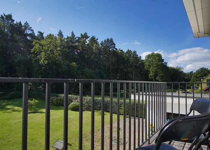 Direkt Am Waldrand Mit Balkon Und In Strandnaehe - Cosmo Apartment Glowe