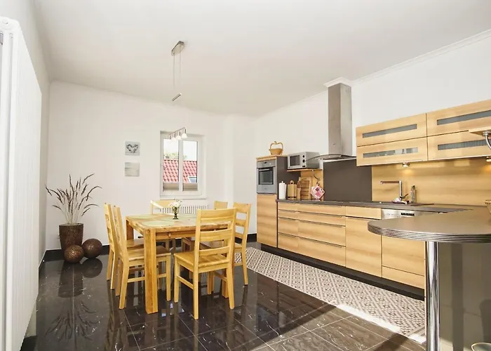 Direkt Am Waldrand Mit Balkon Und In Strandnaehe - Cosmo
