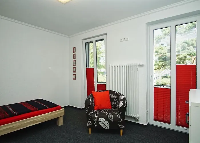 Apartment Direkt Am Waldrand Mit Balkon Und In Strandnaehe - Cosmo *